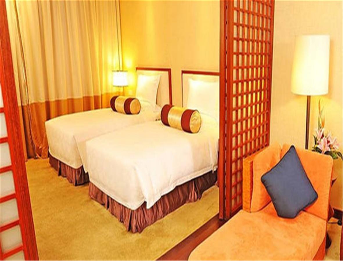 Ocean Spring Grand Metropark Hotel Zhuhai Esterno foto